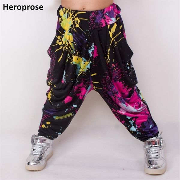 kids candy colors sweatpants personality casual doodle spring summer trousers loose dance costume harem hip hop pants lj201019, Blue
kids candy colors sweatpants personality casual doodle spring summer trousers loose dance costume harem hip hop pants lj201019, Blue