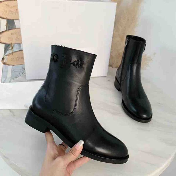 2020 black genuine leather knee over boots flat long boots women casual low heel shoes winter fashion booty words designs luxurys designers
2020 black genuine leather knee over boots flat long boots women casual low heel shoes winter fashion booty words designs luxurys designers