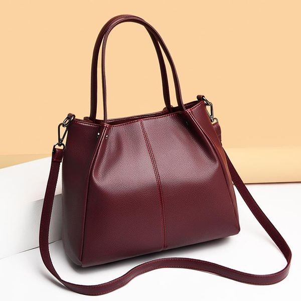 large leather handbags for women 2021 designer luxury bolso grande mujer rivet shoulder crossbody bag purses big hand bags sac cross body
large leather handbags for women 2021 designer luxury bolso grande mujer rivet shoulder crossbody bag purses big hand bags sac cross body