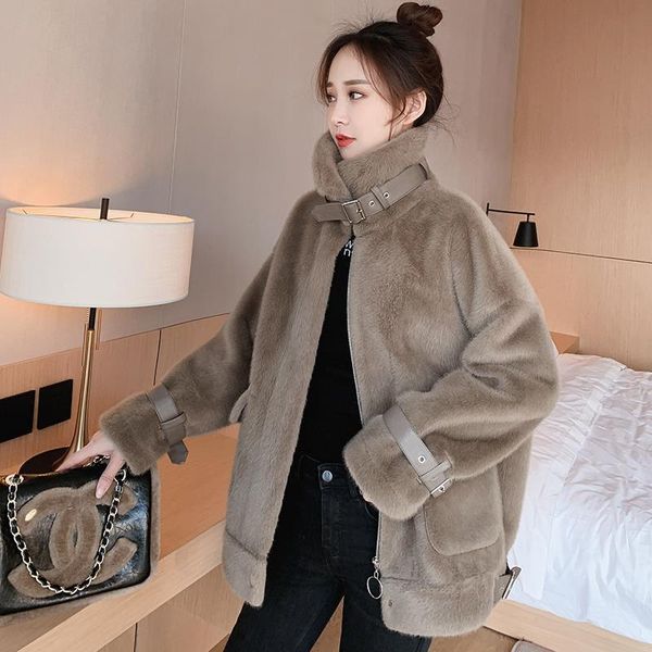 women 2021 winter new fashion fake jackets female short solid color faux fur coats ladies loose warm outwears q626, Black
women 2021 winter new fashion fake jackets female short solid color faux fur coats ladies loose warm outwears q626, Black