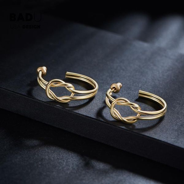 metal ring earrings female 2020 new knotted woven bright gold foreign trade retro exaggerated earrings female preferred ornament, Golden;silver
metal ring earrings female 2020 new knotted woven bright gold foreign trade retro exaggerated earrings female preferred ornament, Golden;silver