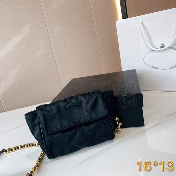 men's and women's messenger bag designer shoulder bag fashion mini style 4 colors multi-purpose bags size: 16*13cm
men's and women's messenger bag designer shoulder bag fashion mini style 4 colors multi-purpose bags size: 16*13cm