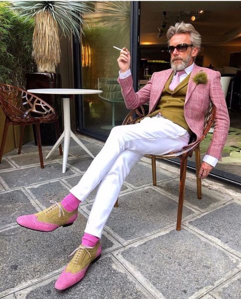 new arrival pink plaid costume homme men suits with white pant slim fit tuxedo wedding groom terno masculino blazer 3 pieces, White;black
new arrival pink plaid costume homme men suits with white pant slim fit tuxedo wedding groom terno masculino blazer 3 pieces, White;black