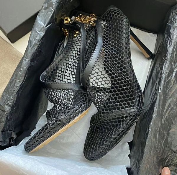 designer shoes leather sole black/beige fishnet see through gold chain heels 8cm lamb skin
designer shoes leather sole black/beige fishnet see through gold chain heels 8cm lamb skin