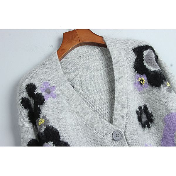 new mohair cardigans from malha for women embroidery of flowers printed with decont on v long sleeves loose mrs outerwear 2teo, White;black
new mohair cardigans from malha for women embroidery of flowers printed with decont on v long sleeves loose mrs outerwear 2teo, White;black
