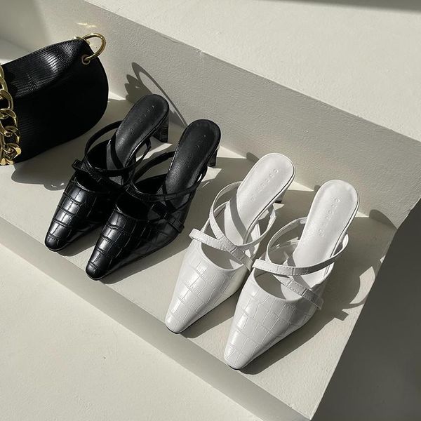 slippers pointed toe women shallow slides slip on thin mid heels cross strap sandals pumps black/white size 35-39
slippers pointed toe women shallow slides slip on thin mid heels cross strap sandals pumps black/white size 35-39