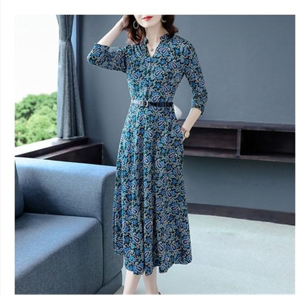 2021 new female fashion spring and autumn retro printed thin the goalpost line with striped neckline dressed as floral 5xl dress h00120 dbzd, Black;gray
2021 new female fashion spring and autumn retro printed thin the goalpost line with striped neckline dressed as floral 5xl dress h00120 dbzd, Black;gray