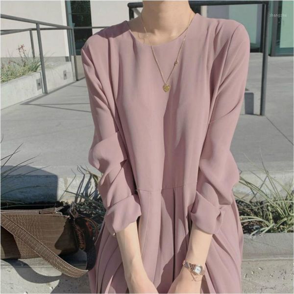women spring long sleeve sweet long pleated chiffon dress round collar loose high waist solid color elegant dresses1, Black;gray
women spring long sleeve sweet long pleated chiffon dress round collar loose high waist solid color elegant dresses1, Black;gray