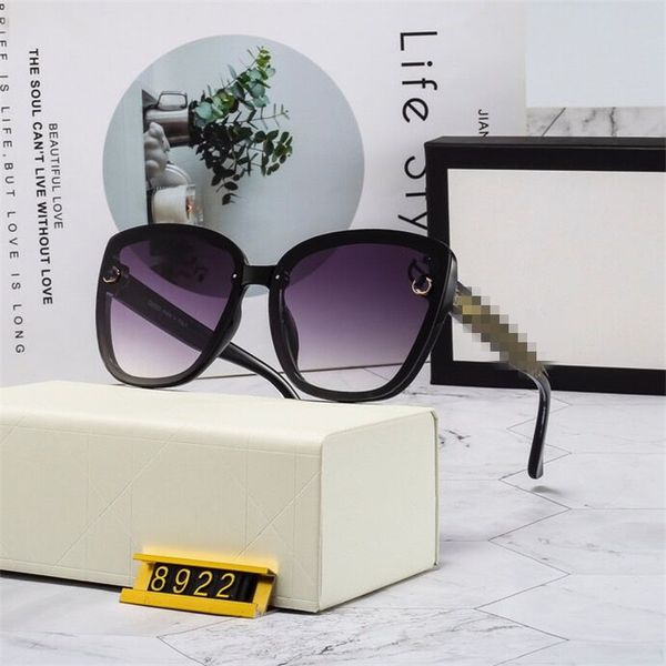 2020 brand designer retro sunglasses metal hinge men glasses women sun glasses uv400 glass lens with original cases, White;black
2020 brand designer retro sunglasses metal hinge men glasses women sun glasses uv400 glass lens with original cases, White;black