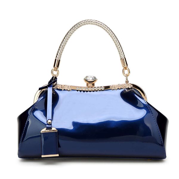 luxurys designers patent leather bright face bride's wedding 2021 fashion high-end atmosphere handbag women's one shoulder slant s
luxurys designers patent leather bright face bride's wedding 2021 fashion high-end atmosphere handbag women's one shoulder slant s