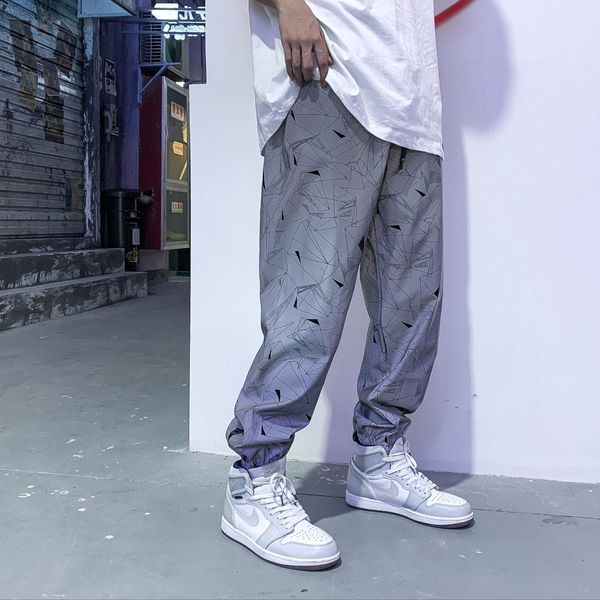 men fitness sport pants fluorescent night running pants fashion mens womens joggers fashion streetwear teenager sweatpants wholesale, Black 
men fitness sport pants fluorescent night running pants fashion mens womens joggers fashion streetwear teenager sweatpants wholesale, Black