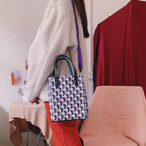 fashion korean explosive style new female bag texture shoulder dog tooth wild portable messenger trendy bag pu
fashion korean explosive style new female bag texture shoulder dog tooth wild portable messenger trendy bag pu