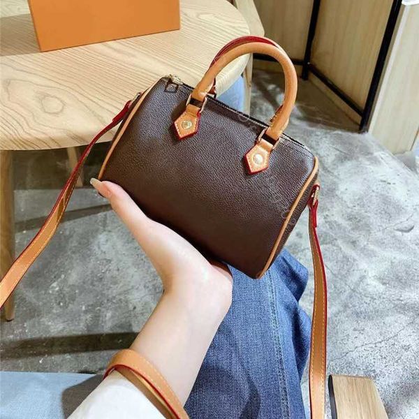 2022pillow fashion women cross body bags shoulder handbags famous designers zipper mini totes female letter popular coin purse
2022pillow fashion women cross body bags shoulder handbags famous designers zipper mini totes female letter popular coin purse