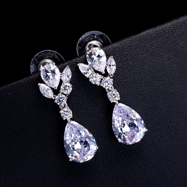 dangle & chandelier fashion wedding style cz water drop earrings for bride weddings jewelry wholesale, Silver
dangle & chandelier fashion wedding style cz water drop earrings for bride weddings jewelry wholesale, Silver