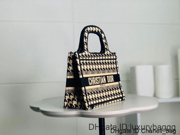 wholesale orignal real leather fashion famous shoulder tote designer handbags presbyopic shopping purse luxury messenger bag neo d42
wholesale orignal real leather fashion famous shoulder tote designer handbags presbyopic shopping purse luxury messenger bag neo d42
