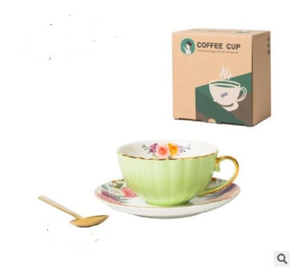 2021 ceramic bone european style small luxury coffee cup and dish set retro floral tea pull flower cup wedding gift box coffeware sets
2021 ceramic bone european style small luxury coffee cup and dish set retro floral tea pull flower cup wedding gift box coffeware sets
