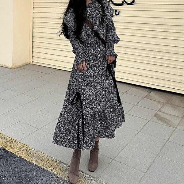 dress new womens spring clothing fashion easy to match black shivering long dress french retro hepburn style dress, White;black
dress new womens spring clothing fashion easy to match black shivering long dress french retro hepburn style dress, White;black