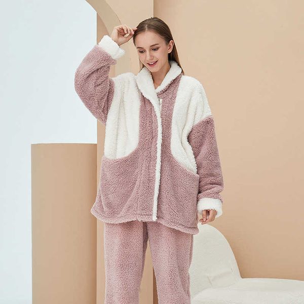 pajamas women's autumn and winter flannel thickened plush home clothes cardigan couple home clothes suit, Black;red
pajamas women's autumn and winter flannel thickened plush home clothes cardigan couple home clothes suit, Black;red