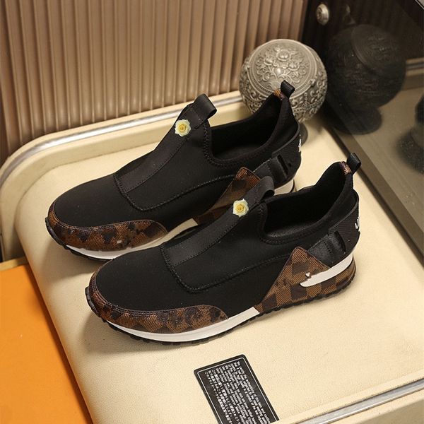 2020 spring and autumn new breathable men's casual shoes 26 generation stable air cushion luxurys casual shoes large size sports shoes, Black
2020 spring and autumn new breathable men's casual shoes 26 generation stable air cushion luxurys casual shoes large size sports shoes, Black