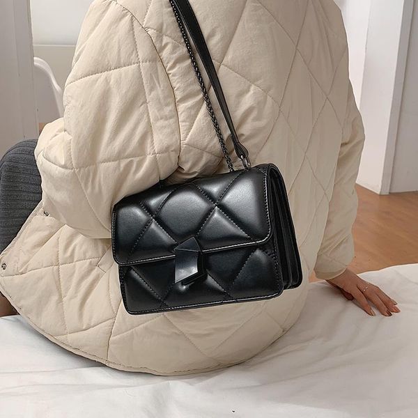 luxury chain pu leather crossbody bags for women fashion shoulder bag female travel handbags cross body bag
luxury chain pu leather crossbody bags for women fashion shoulder bag female travel handbags cross body bag