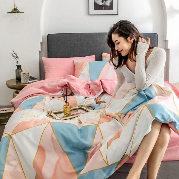 bed linen, pure cotton four-piece set, 60 cotton long-staple cotton, 1.8m bed linen and quilt cover printed three-piece set1
bed linen, pure cotton four-piece set, 60 cotton long-staple cotton, 1.8m bed linen and quilt cover printed three-piece set1