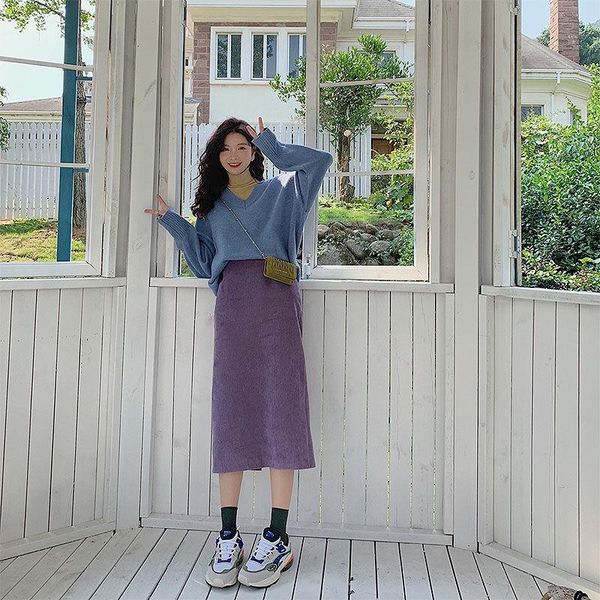 women 2021 autumn winter vintage corduroy a-line midi skirt female fashion casual skirt streetwear lady elastic waist a322, Black
women 2021 autumn winter vintage corduroy a-line midi skirt female fashion casual skirt streetwear lady elastic waist a322, Black