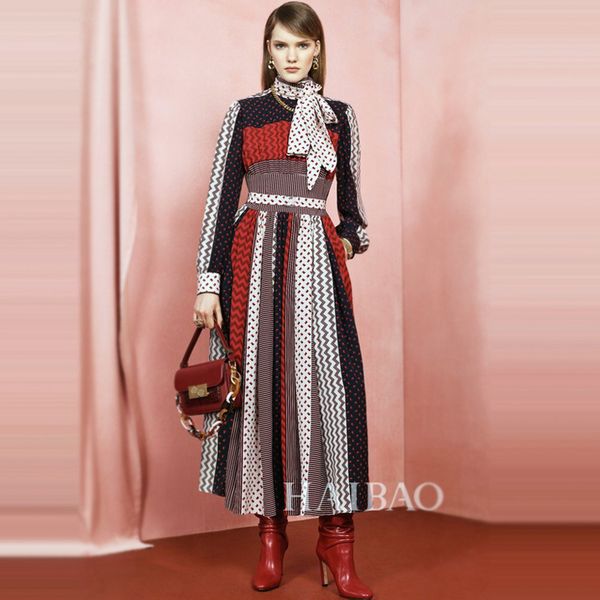 1130 xl 2021 runway dress brand same style dress long sleeve empire fashion womens dress striped, Black
1130 xl 2021 runway dress brand same style dress long sleeve empire fashion womens dress striped, Black