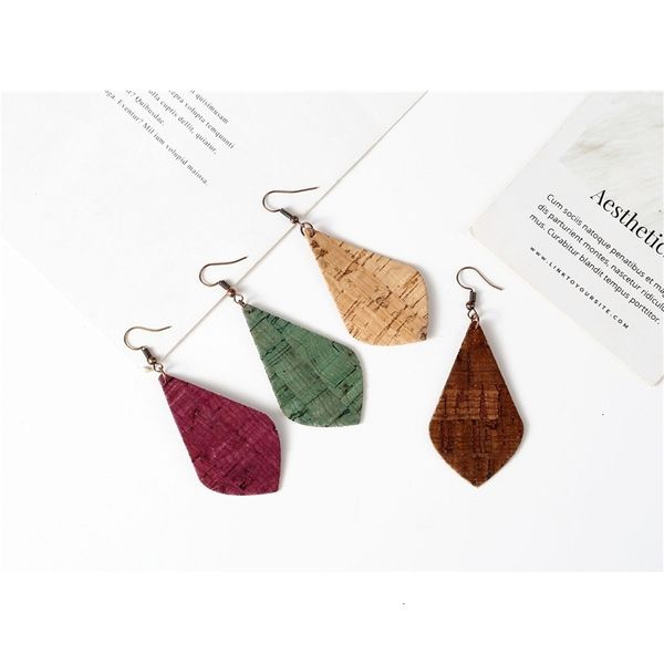 factory price imitation 4 wood grain color double-sided drop earring unique design leather earrings for women girls jewe, Golden
factory price imitation 4 wood grain color double-sided drop earring unique design leather earrings for women girls jewe, Golden