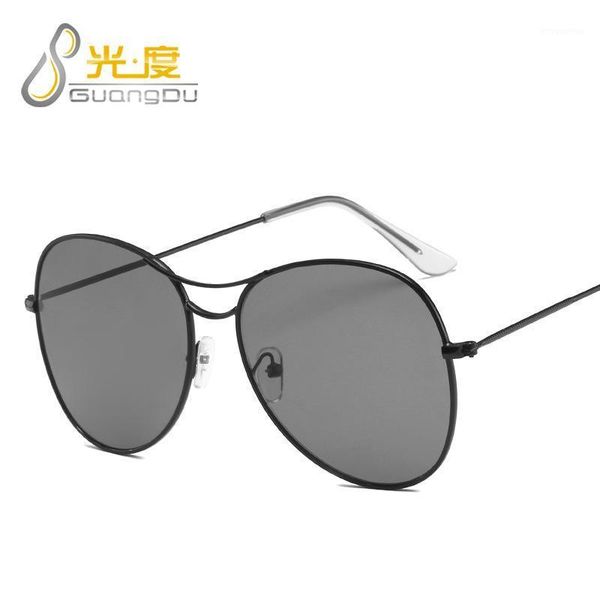 women designer vintage gradient glasses fashion aviation retro sun glasses female eyewear uv4001, White;black
women designer vintage gradient glasses fashion aviation retro sun glasses female eyewear uv4001, White;black