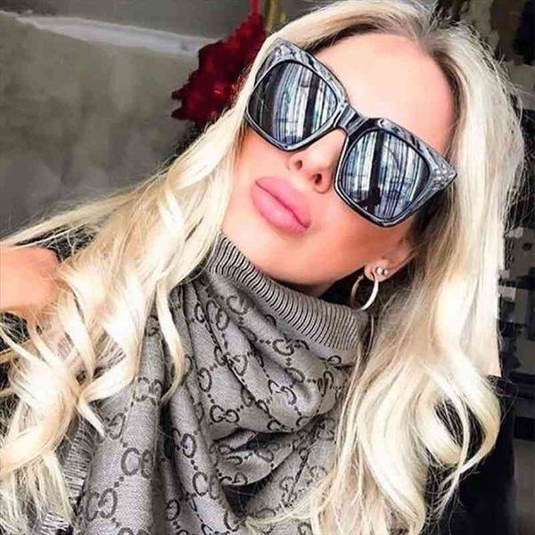 classic retro brand sunglasses women trendy blue pink shades metal rivet decoration square sun glasses female zonnebril dames, White;black
classic retro brand sunglasses women trendy blue pink shades metal rivet decoration square sun glasses female zonnebril dames, White;black