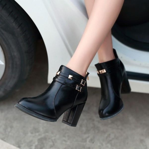 boots big size 11 12 13 14 15 16 17 18 19 ladies round head thick high heel short tube with cotton wool warm ankle, Black
boots big size 11 12 13 14 15 16 17 18 19 ladies round head thick high heel short tube with cotton wool warm ankle, Black