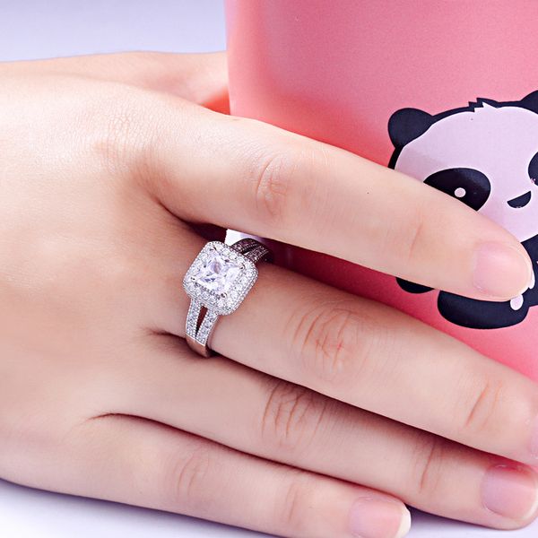 fashion tonglin 925 sterling silver personality creative ring womens gang drill european and american simulation diamond knot valentines day
fashion tonglin 925 sterling silver personality creative ring womens gang drill european and american simulation diamond knot valentines day