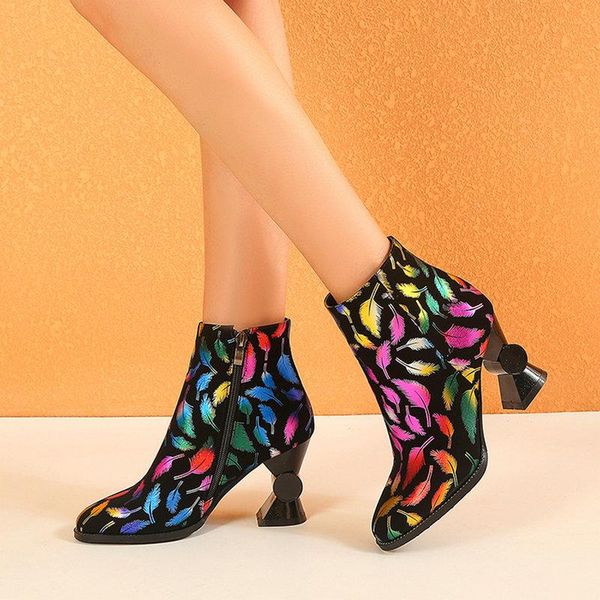2021 fashion women shoes european and american style colorful graffiti high heel short boots warm round toe women boots autumn, Black
2021 fashion women shoes european and american style colorful graffiti high heel short boots warm round toe women boots autumn, Black