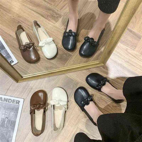 dress shoes spring and summer women's flat bottom shallow mouth round head soft fashionable simple versatile single 220221, Black
dress shoes spring and summer women's flat bottom shallow mouth round head soft fashionable simple versatile single 220221, Black