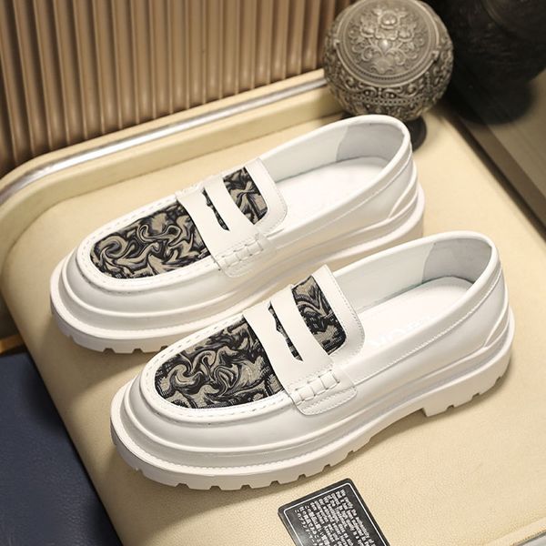 2021 new men loafers platform casual shoes designer sneakers flats printing mules fashion genuine leather shoes letter black white sneakers
2021 new men loafers platform casual shoes designer sneakers flats printing mules fashion genuine leather shoes letter black white sneakers