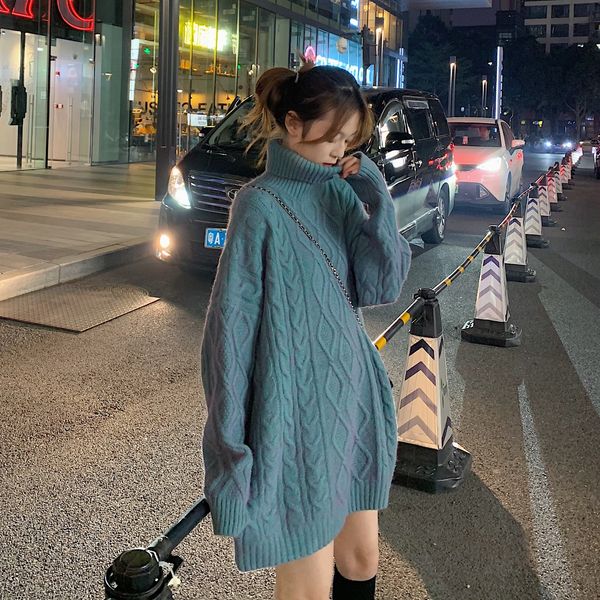 loose and lazy medium length high neck twist sweater with thick gradient t-shirt, White;black
loose and lazy medium length high neck twist sweater with thick gradient t-shirt, White;black