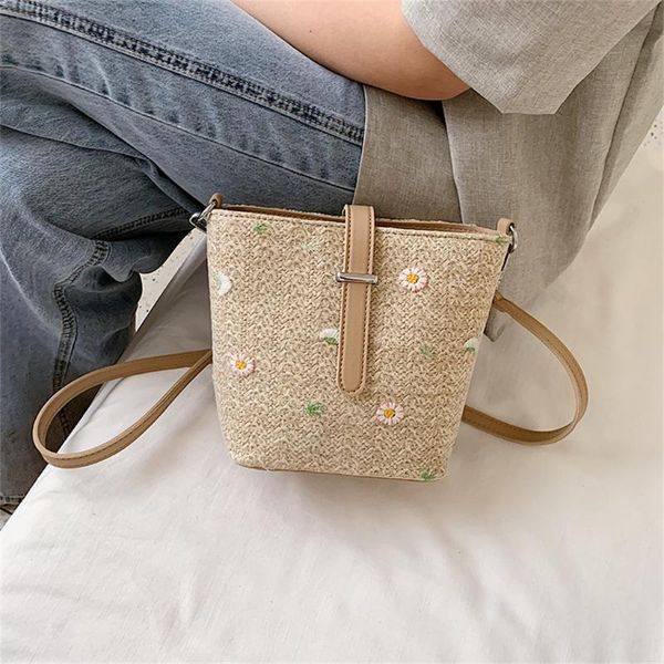 2020 women beach color matching woven bag square bag messenger bucket shoulder summer solid color shoulder
2020 women beach color matching woven bag square bag messenger bucket shoulder summer solid color shoulder