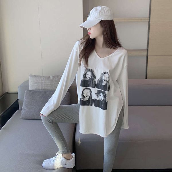 spring 2021 new style portrait print slit t-shirt versatile loose v-neck long sleeve women, Black;gray
spring 2021 new style portrait print slit t-shirt versatile loose v-neck long sleeve women, Black;gray