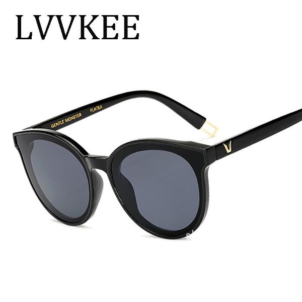 sunglasses fashion brand designer women men round female pretty male v feminine sun glasses, White;black
sunglasses fashion brand designer women men round female pretty male v feminine sun glasses, White;black