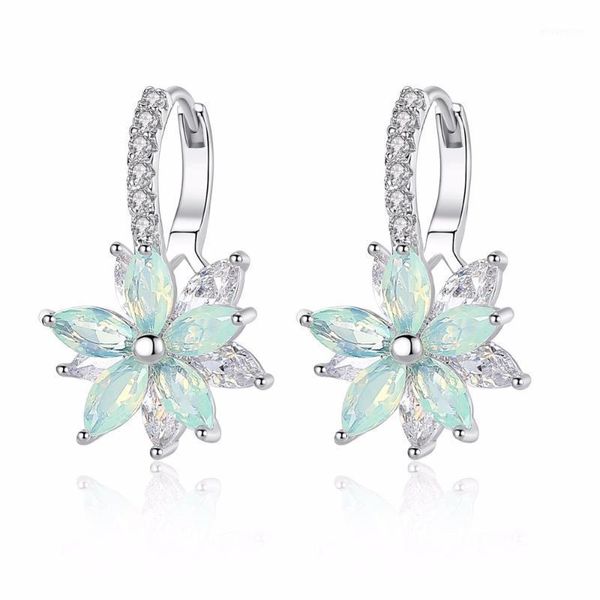 new cute romantic lovely clear stone flower shape convenient simple stud earrings copper cubic zirconia for women party 20201, Golden;silver
new cute romantic lovely clear stone flower shape convenient simple stud earrings copper cubic zirconia for women party 20201, Golden;silver