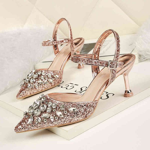 2022 women shoe red bottoms high heels pointed toe sole 6.5cm 9.5cm pumps wedding dress shoes nude black shiny
2022 women shoe red bottoms high heels pointed toe sole 6.5cm 9.5cm pumps wedding dress shoes nude black shiny