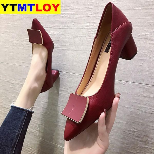 2021 pointed toe fetish luxury designer woman extreme mules high heels women shoes ladies pumps wedding heels luxury black
2021 pointed toe fetish luxury designer woman extreme mules high heels women shoes ladies pumps wedding heels luxury black