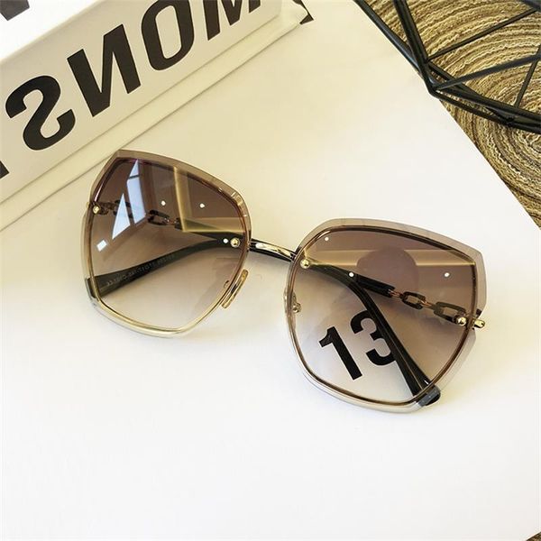 high qulity women's rimless square metal 2021 shades fashion luxury sunglasses female ladies brown eyewear, White;black
high qulity women's rimless square metal 2021 shades fashion luxury sunglasses female ladies brown eyewear, White;black