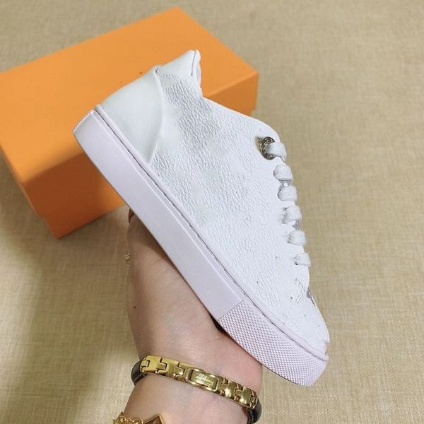2021 luxurious brands children shoes boys sneakers girls sport shoes child leisure trainers casual breathable kids running basketball shoes, Black
2021 luxurious brands children shoes boys sneakers girls sport shoes child leisure trainers casual breathable kids running basketball shoes, Black
