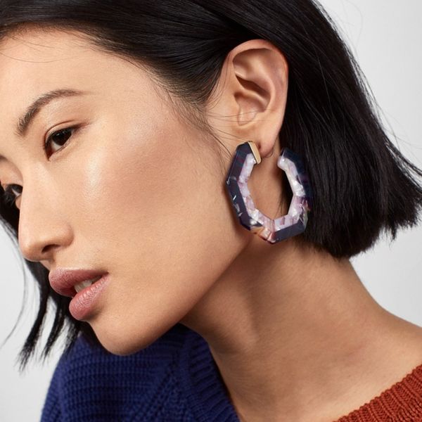 geometric color matching acrylic stud double-color splicing hexagon earrings earrings fashion resin acetate retro, Golden;silver
geometric color matching acrylic stud double-color splicing hexagon earrings earrings fashion resin acetate retro, Golden;silver