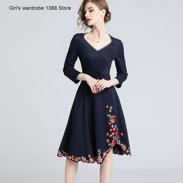 women's 2020 spring new temperament embroidered v-neck long sleeve waist closing slim fashion irregular dress1, Black;gray
women's 2020 spring new temperament embroidered v-neck long sleeve waist closing slim fashion irregular dress1, Black;gray