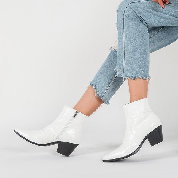 boots fashion female 2021 high heeled snake skin pattern black white woman shoes zapatillas mujer pointed comfort inside
boots fashion female 2021 high heeled snake skin pattern black white woman shoes zapatillas mujer pointed comfort inside