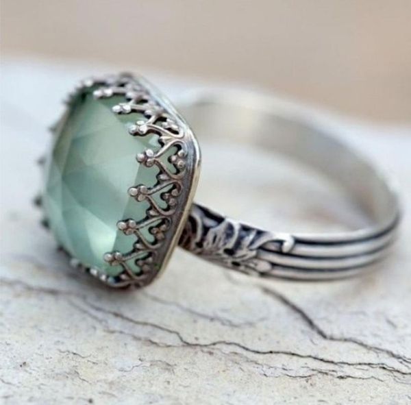 wedding rings 2021 european and american jewelry fashion bohemian retro square green zinc alloy ladies ring wholesale, Slivery;golden
wedding rings 2021 european and american jewelry fashion bohemian retro square green zinc alloy ladies ring wholesale, Slivery;golden