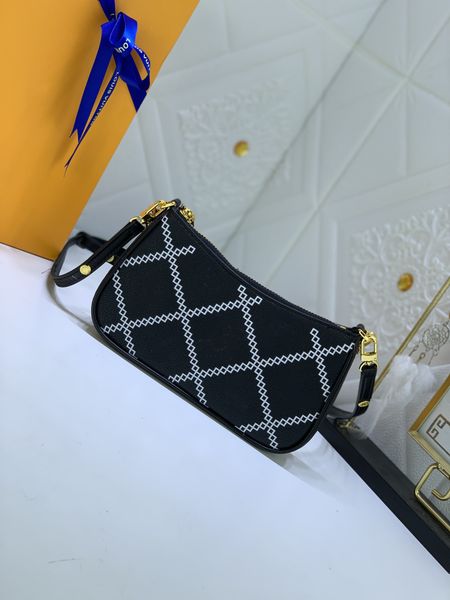 aks luxurys handbags women's chain shoulder bag designer wallet fashion trend women bag, Red;black
aks luxurys handbags women's chain shoulder bag designer wallet fashion trend women bag, Red;black