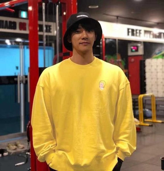muscle korean ins solid color trendy men's embroidered sweater thin youth harajuku sports fitness pullover, White;black
muscle korean ins solid color trendy men's embroidered sweater thin youth harajuku sports fitness pullover, White;black